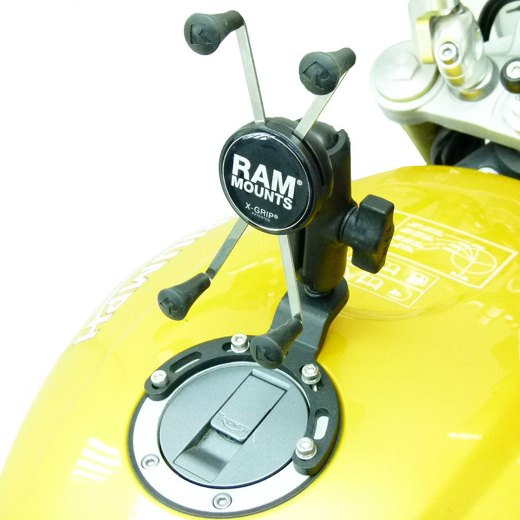 Motorcycle holder on tank ram mount ram-b-411-a-un7bu for all smartphones 